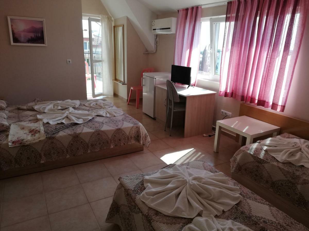 Apartments Ivelin Лозенець Номер фото